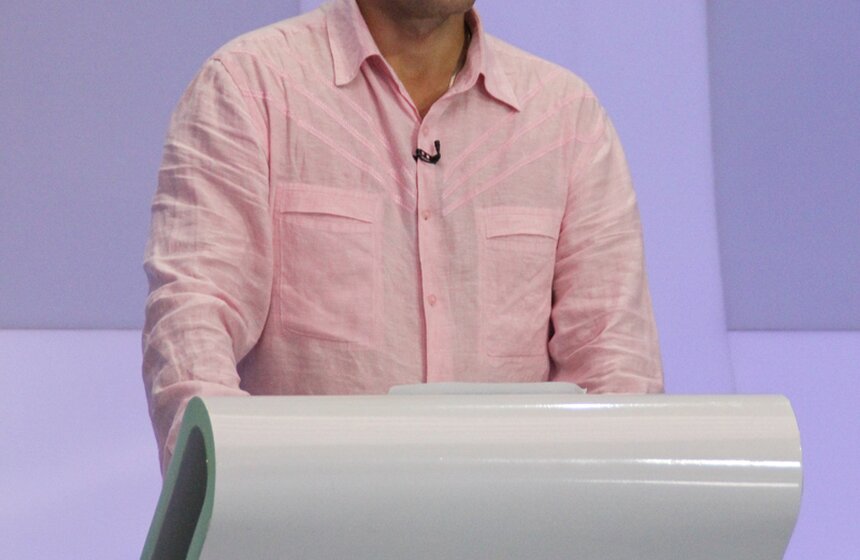 Кандидат в депутаты Мосгордумы от 12 округа Владимир Ходаков ("Яблоко")