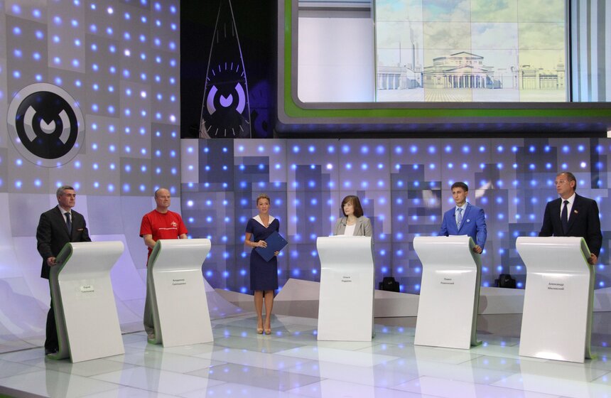 Кандидаты в депутаты Мосгордумы от 40 округа Юрий Павленков ("Справедливая Россия"), Владимир Святошенко (КПРФ), Ольга Радаева ("Яблоко"), Павел Раменский (ЛДПР) и Александр Милявский ("Единая Россия")