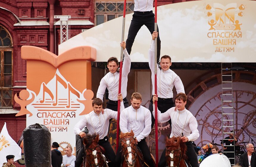 Кремлевская школа верховой езды представила новую программу 22 фото