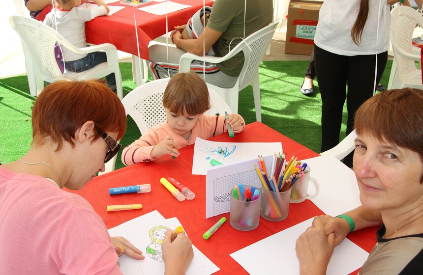 В "Сокольниках" прошел семейный фестиваль "Сказочный остров" 9 фото