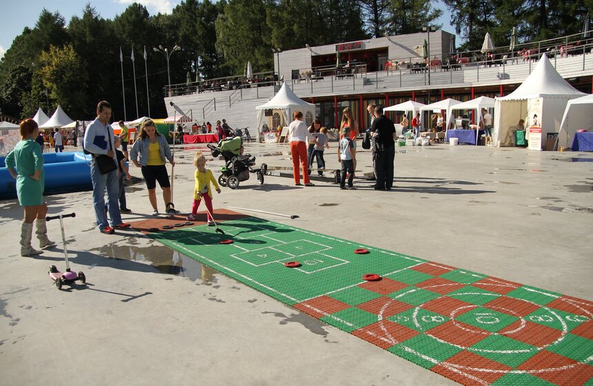 В "Сокольниках" прошел семейный фестиваль "Сказочный остров" 6 фото