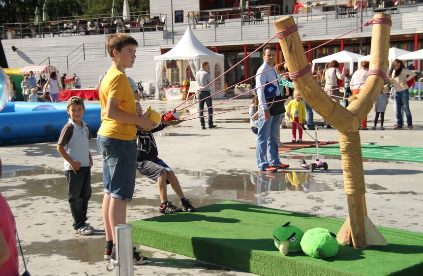 В "Сокольниках" прошел семейный фестиваль "Сказочный остров" 4 фото