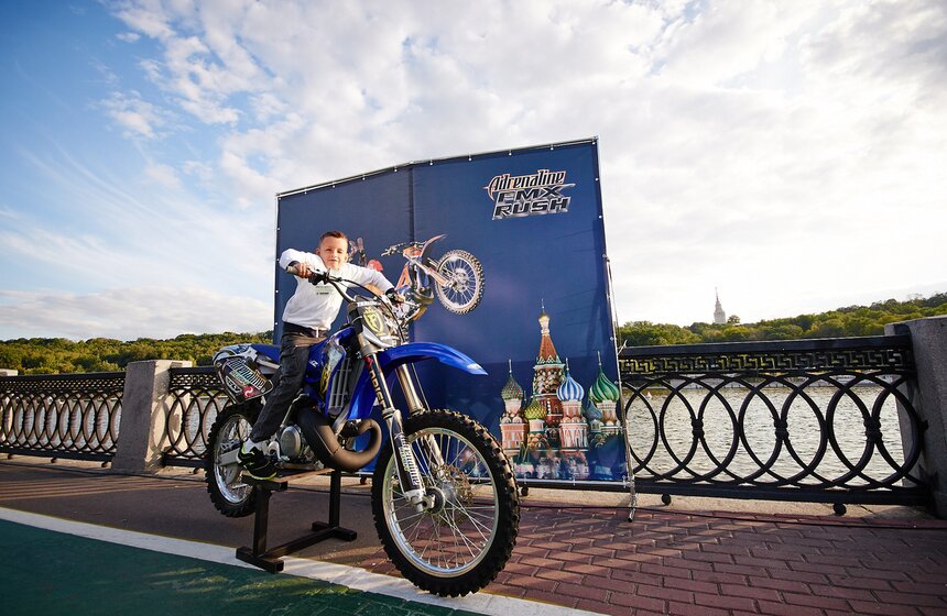 В "Лужниках" прошло мотофристайл-шоу Adrenaline FMX Rush 16 фото