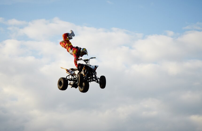 В "Лужниках" прошло мотофристайл-шоу Adrenaline FMX Rush 15 фото