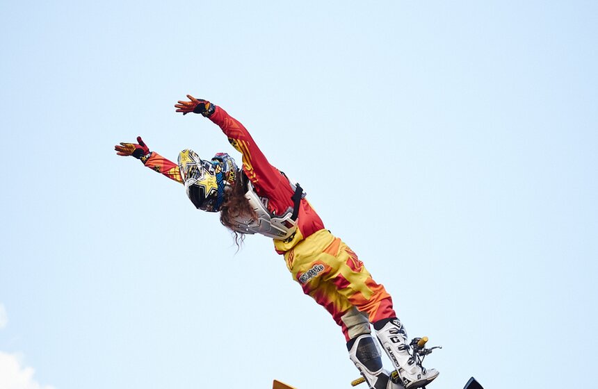В "Лужниках" прошло мотофристайл-шоу Adrenaline FMX Rush 6 фото