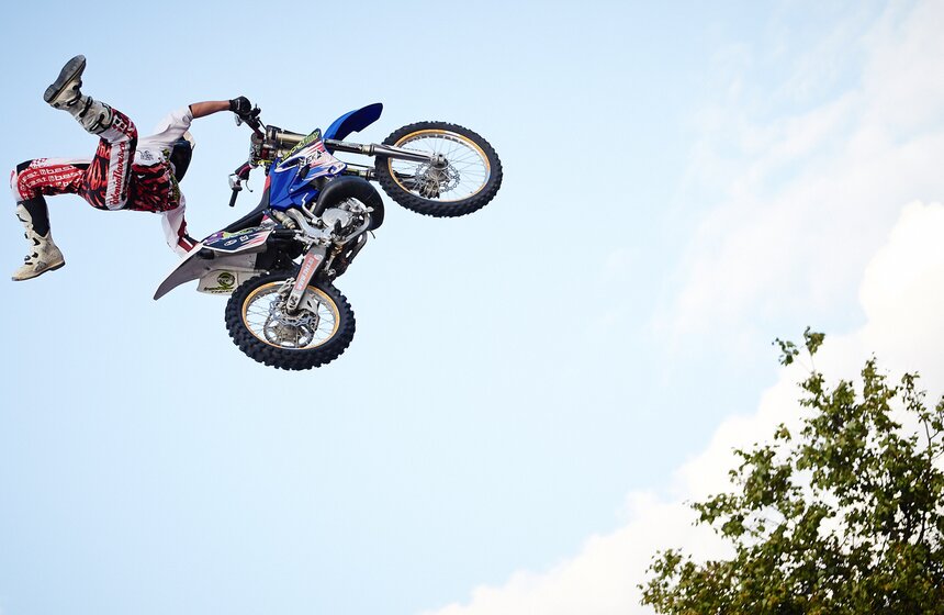 В "Лужниках" прошло мотофристайл-шоу Adrenaline FMX Rush 5 фото