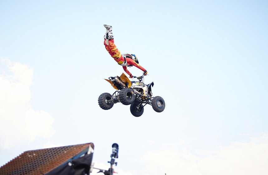 В "Лужниках" прошло мотофристайл-шоу Adrenaline FMX Rush 4 фото