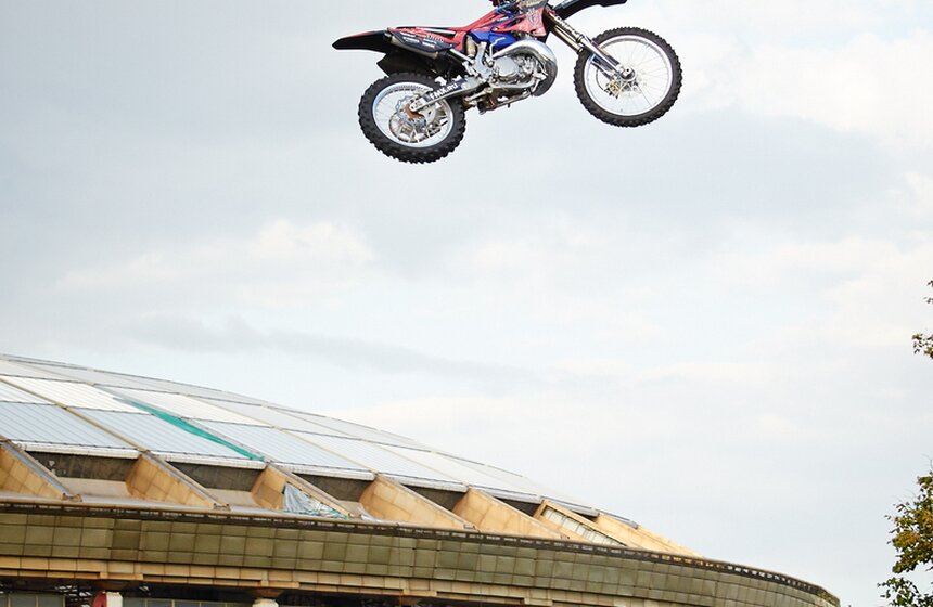 В "Лужниках" прошло мотофристайл-шоу Adrenaline FMX Rush 7 фото