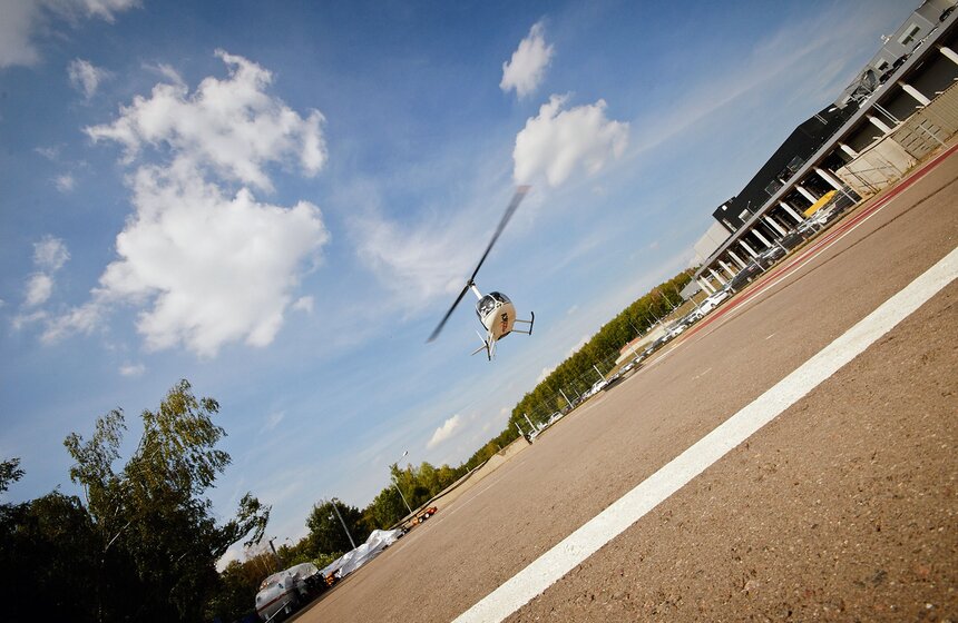 На МКАД открылся новый вертолетный центр "Аэросоюз-Ясенево" 21 фото