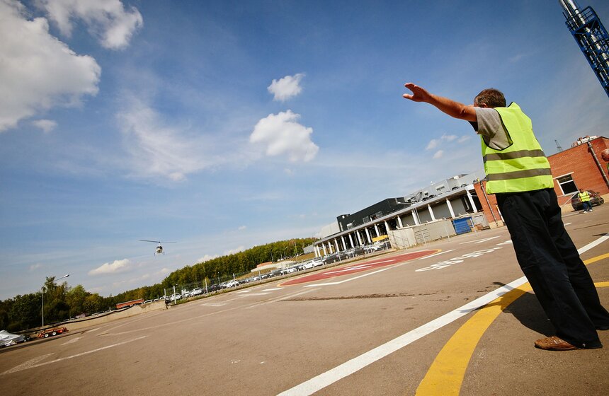 На МКАД открылся новый вертолетный центр "Аэросоюз-Ясенево" 20 фото