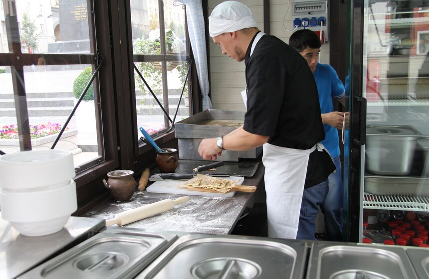 Сергей Собянин посетил региональную ярмарку на Тверской площади 4 фото