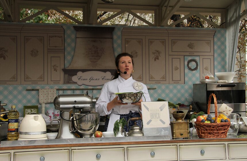 Сергей Собянин посетил региональную ярмарку на Тверской площади 16 фото