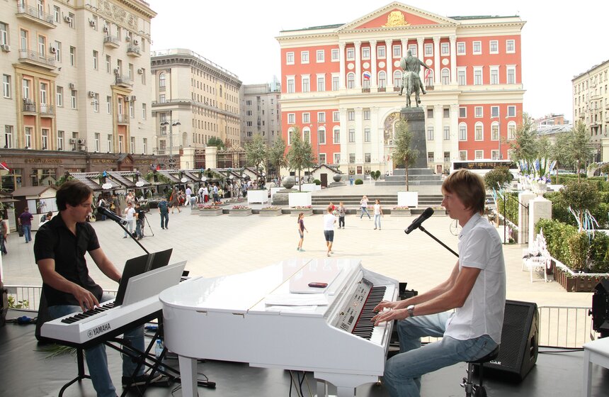 Сергей Собянин посетил региональную ярмарку на Тверской площади 20 фото