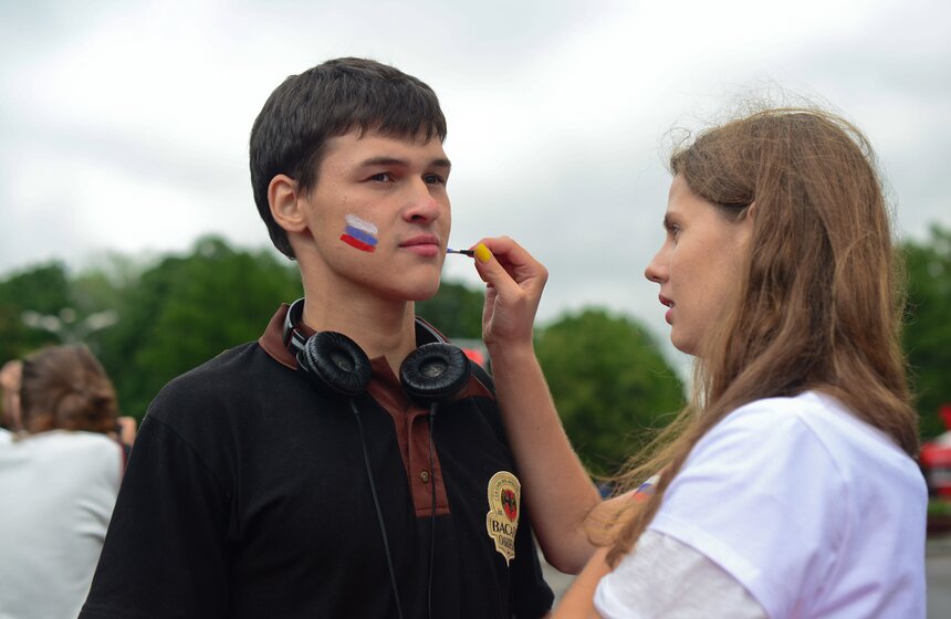 В Сокольниках отпраздновали День российского флага 11 фото