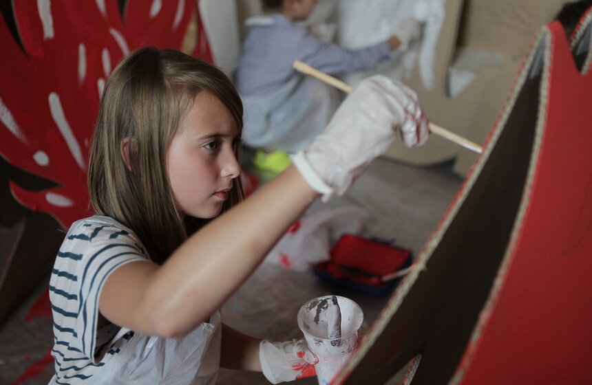 В саду "Эрмитаж" дети отметили День российского флага 3 фото