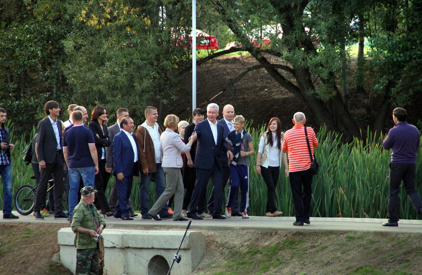 Сергей Собянин открыл благоустроенный парк в пойме реки Битца 14 фото