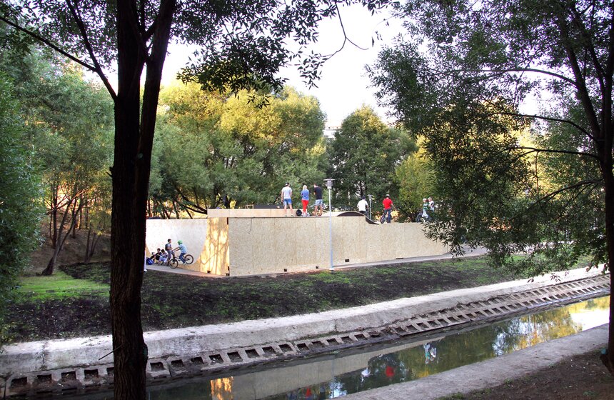 Сергей Собянин открыл благоустроенный парк в пойме реки Битца 6 фото