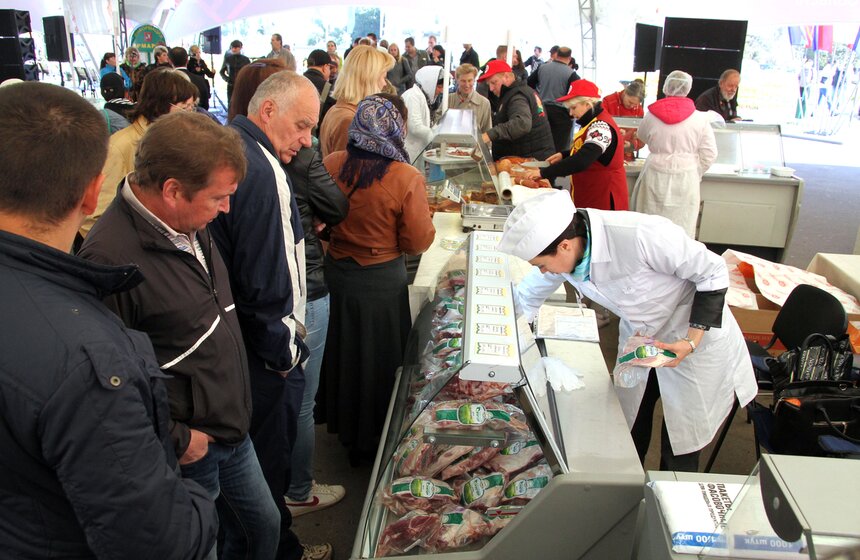 На Волгоградском проспекте открылась региональная ярмарка 3 фото