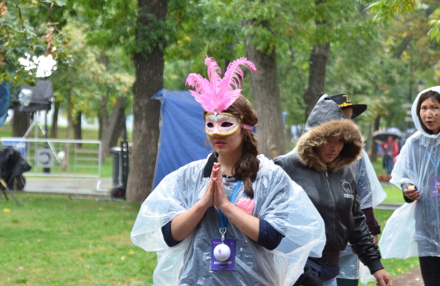 Фестиваль "Театр. Избранное" прошел в Саду имени Баумана 14 фото