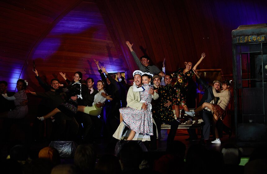 Фестиваль "Театр. Избранное" прошел в Саду имени Баумана 42 фото