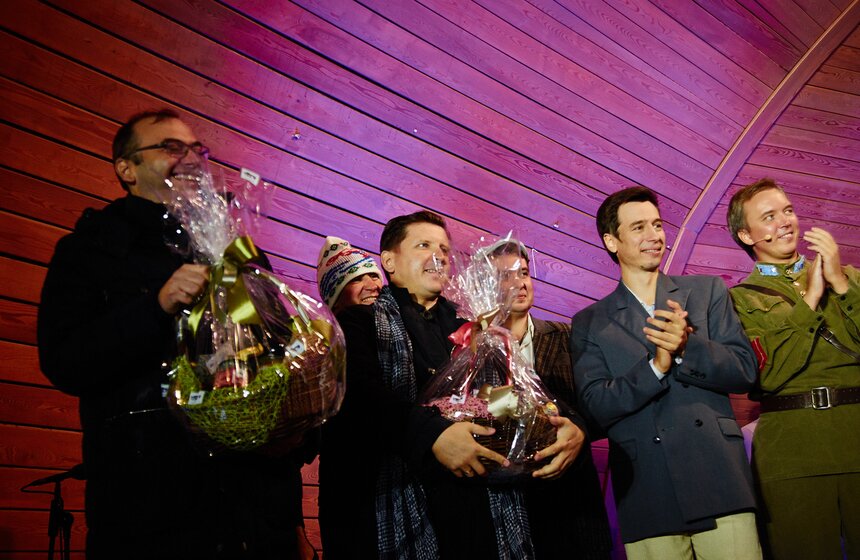 Фестиваль "Театр. Избранное" прошел в Саду имени Баумана 48 фото