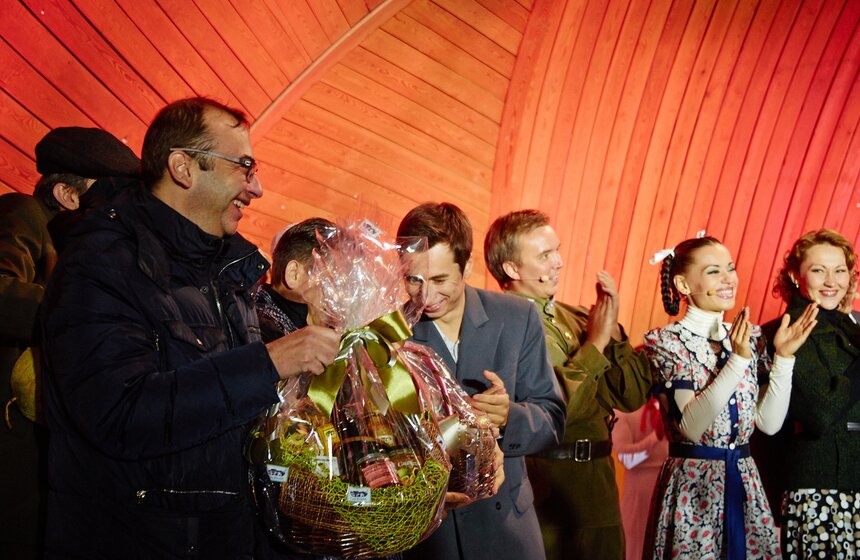 Фестиваль "Театр. Избранное" прошел в Саду имени Баумана 47 фото