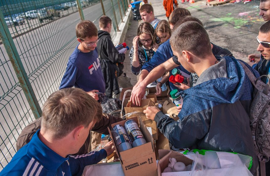 Самое большое граффити в стране нарисовали в Москве 14 фото