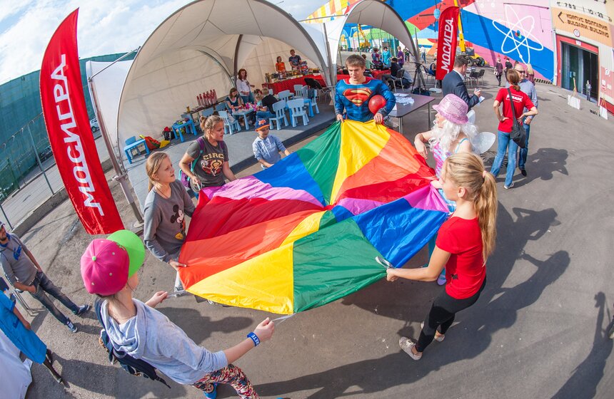 Самое большое граффити в стране нарисовали в Москве 18 фото