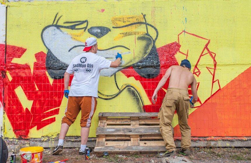 Самое большое граффити в стране нарисовали в Москве 22 фото