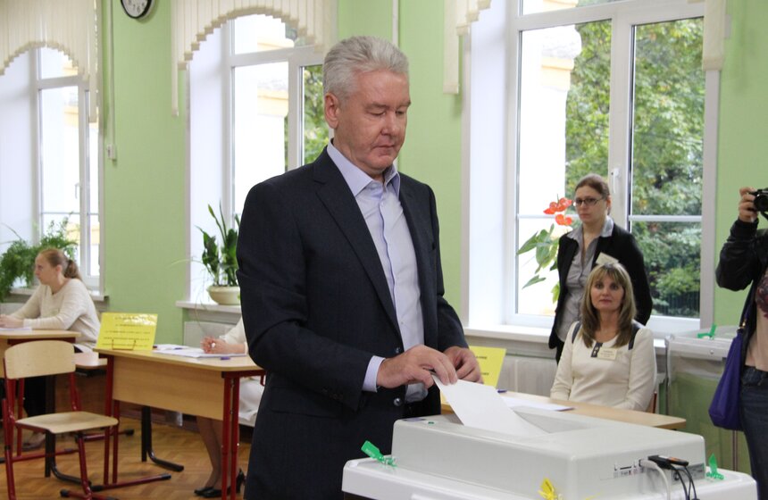 Сергей Собянин проголосовал на выборах в Мосгордуму 10 фото