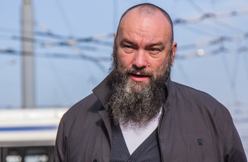 В наземном транспорте Москвы появились электронные книги 8 фото