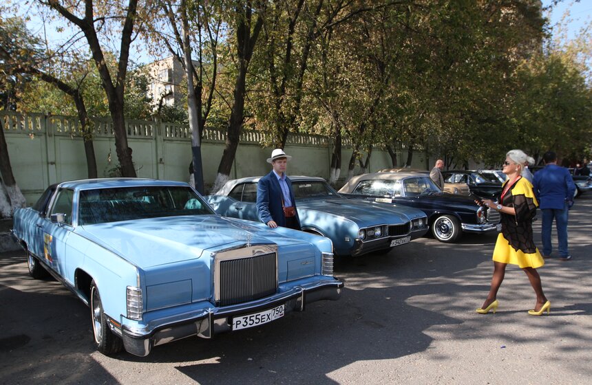 В Москве состоялось ралли ретро-автомобилей 4 фото