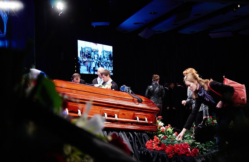 В Москве простились с фотокорреспондентом Андреем Стениным 8 фото