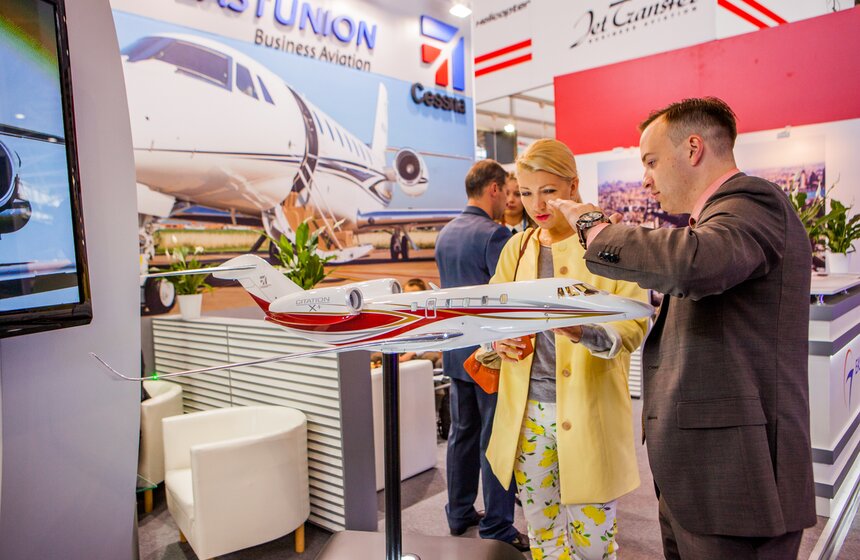 Открылась Международная выставка деловой авиации Jet Expo-2014 33 фото