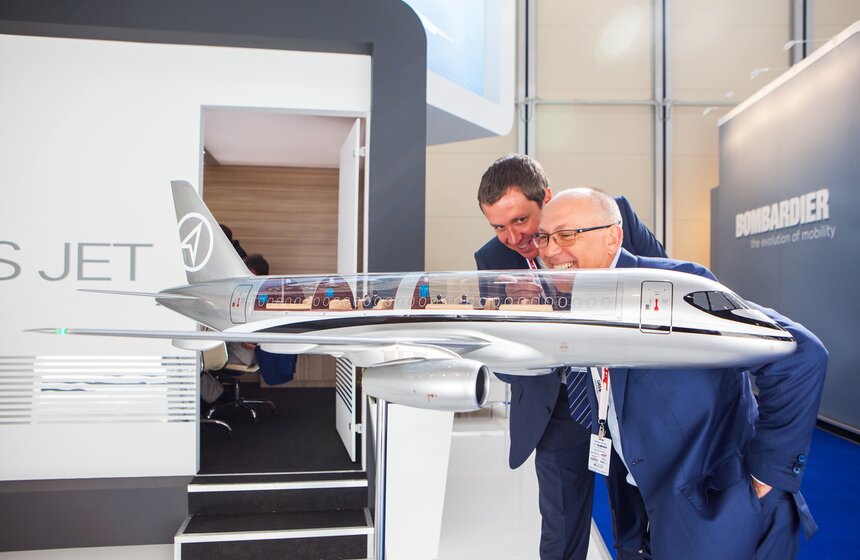Открылась Международная выставка деловой авиации Jet Expo-2014 32 фото