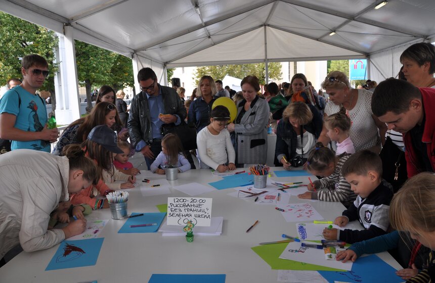 В День города на ВДНХ прошел фестиваль для детей 11 фото