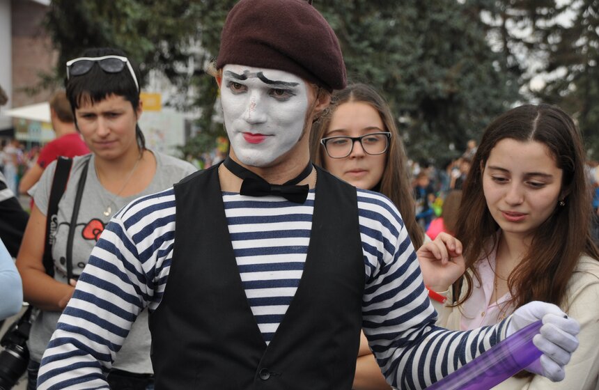 В День города на ВДНХ прошел фестиваль для детей 15 фото