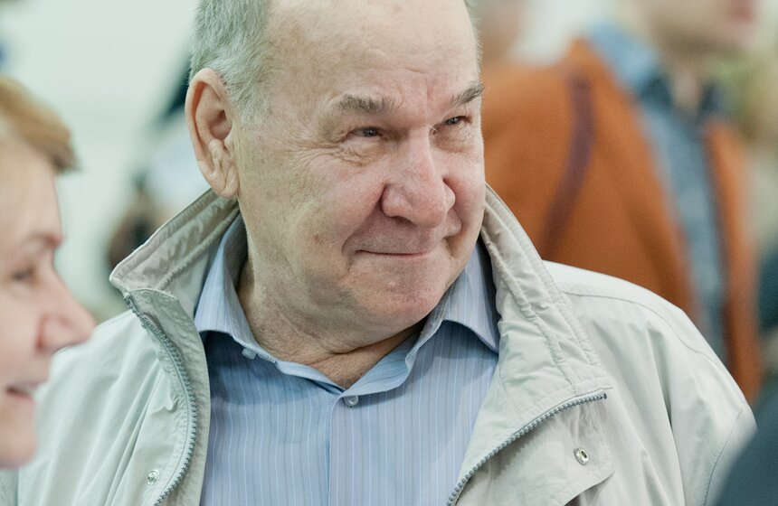 В "Манеже" открылась выставка "Эрик Булатов. Живу-Вижу" 30 фото