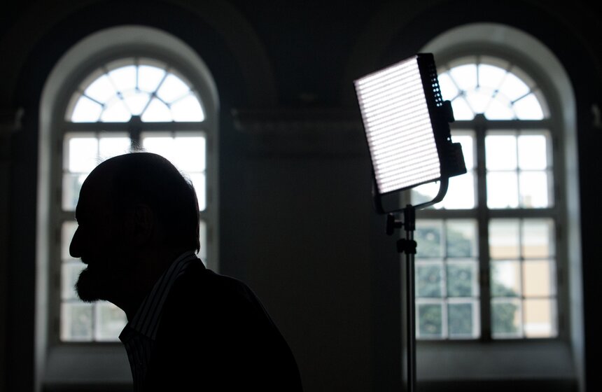 В "Манеже" открылась выставка "Эрик Булатов. Живу-Вижу" 5 фото