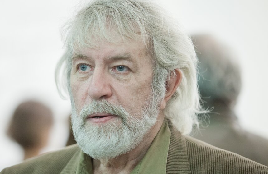 В "Манеже" открылась выставка "Эрик Булатов. Живу-Вижу" 18 фото