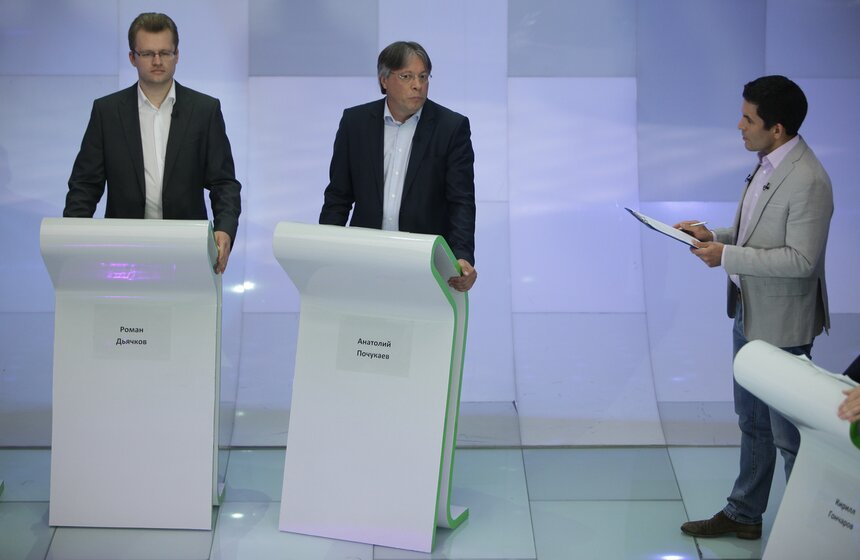 Кандидаты в депутаты Мосгордумы от 32 округа Роман Дьячков (КПРФ) и Анатолий Почукаев ("Родина")