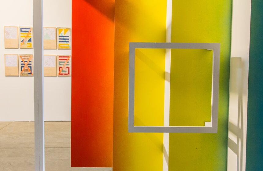 В центре дизайна Artplay открылась выставка стрит-арта 7 фото