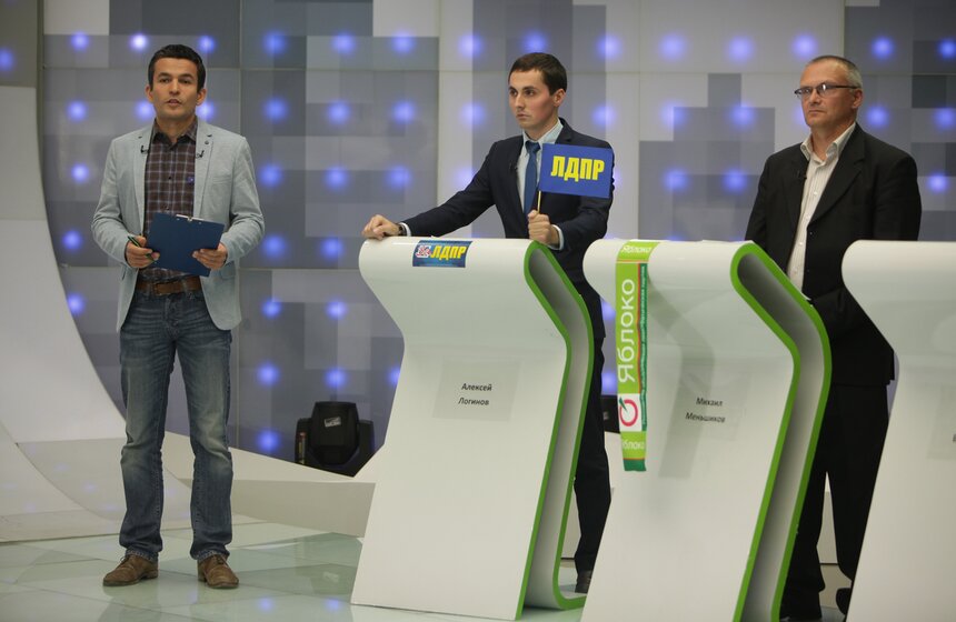 Кандидаты в депутаты Мосгордумы от 42 округа Алексей Логинов (ЛДПР) и Михаил Меньшиков ("Яблоко")