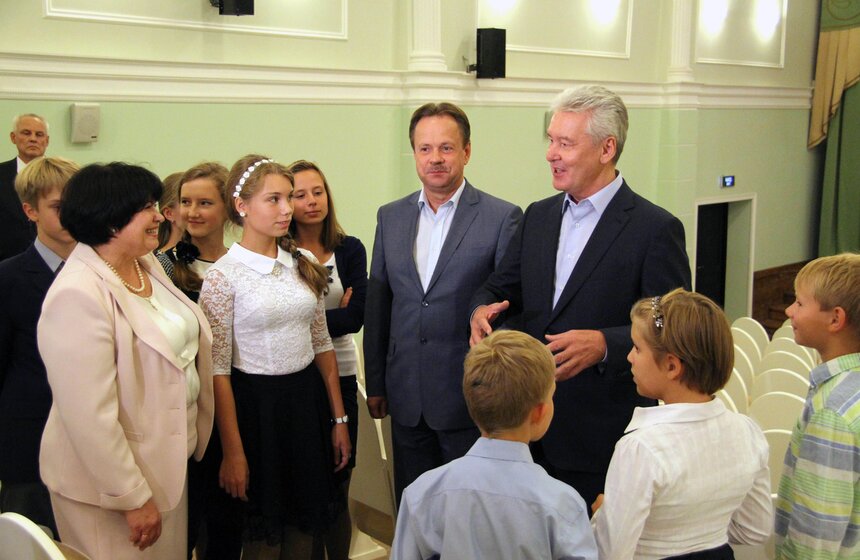 Мэр посетил реконструированную школу искусств имени Стравинского 14 фото