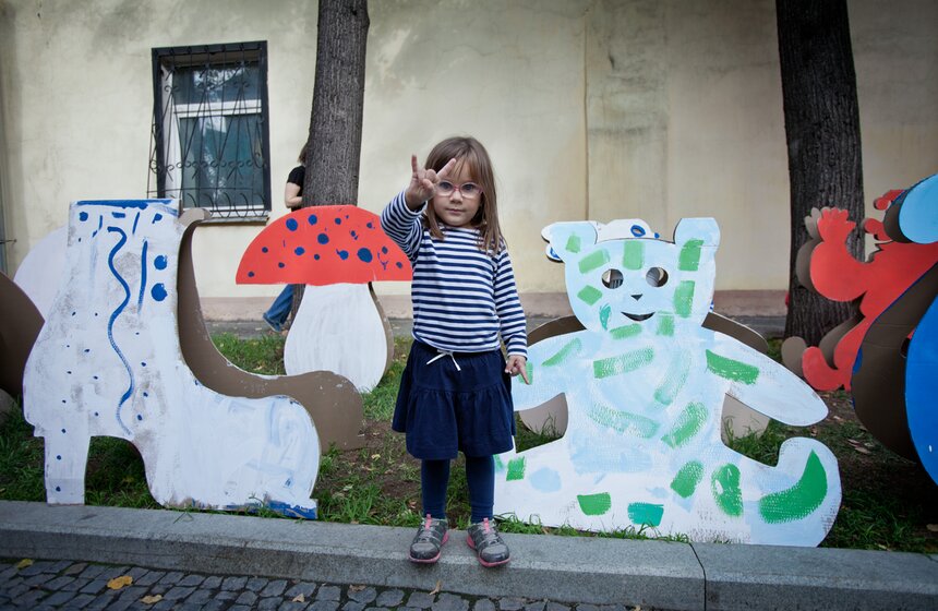 В саду имени Баумана состоялось шоу  "Цветной карнавал" 23 фото