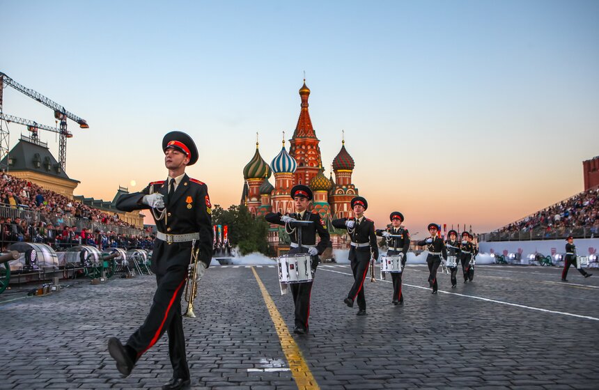 В Москве завершился фестиваль "Спасская башня" 6 фото