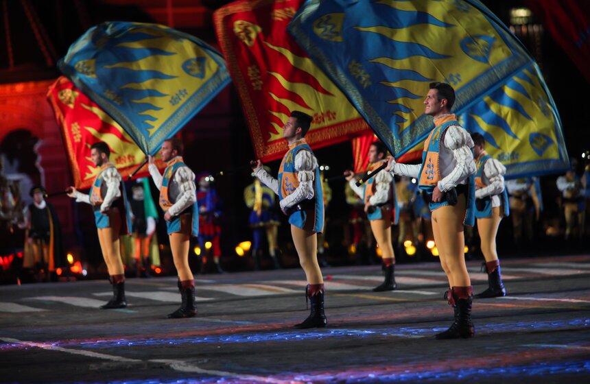 В Москве завершился фестиваль "Спасская башня" 14 фото