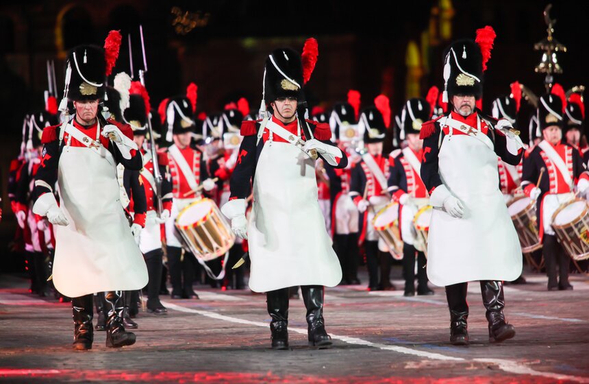 В Москве завершился фестиваль "Спасская башня" 15 фото