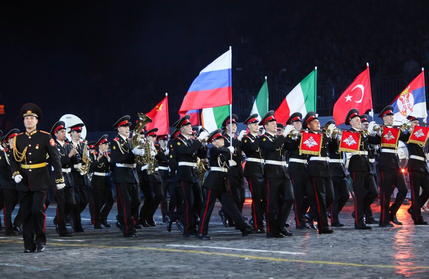 В Москве завершился фестиваль "Спасская башня" 21 фото