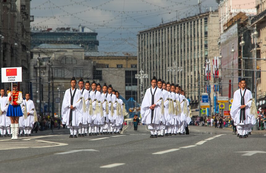 На Тверской состоялось шествие военных оркестров разных стран 34 фото